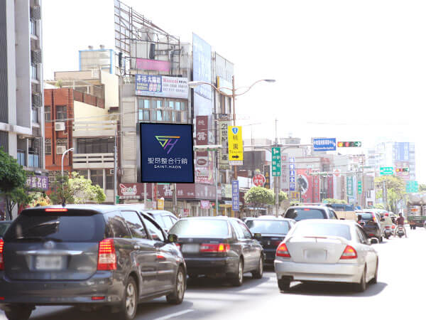 中壢電視牆點位-桃園市中壢區新生路環北路口(國道高鐵交通樞紐)